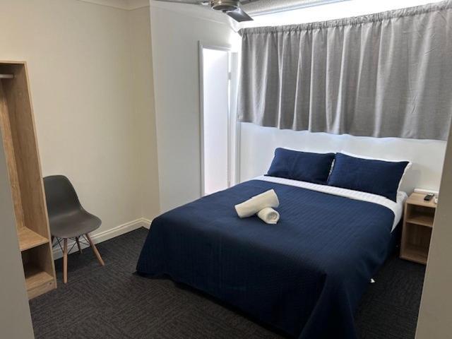 Warners Bay Hotel エクステリア 写真